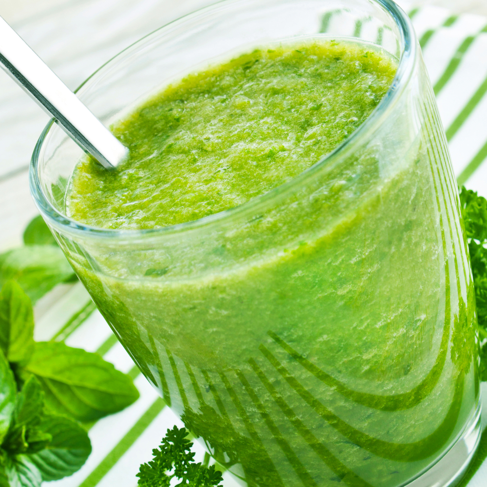 Kimberly Snyder's GGS Glowing Green Smoothie | Photo courtesy of Beauty Detox LLC