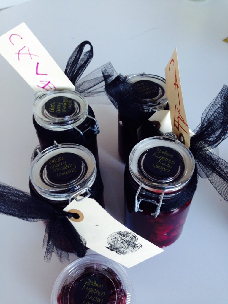 thanksgivnig cherry cranberry compote in mason jars