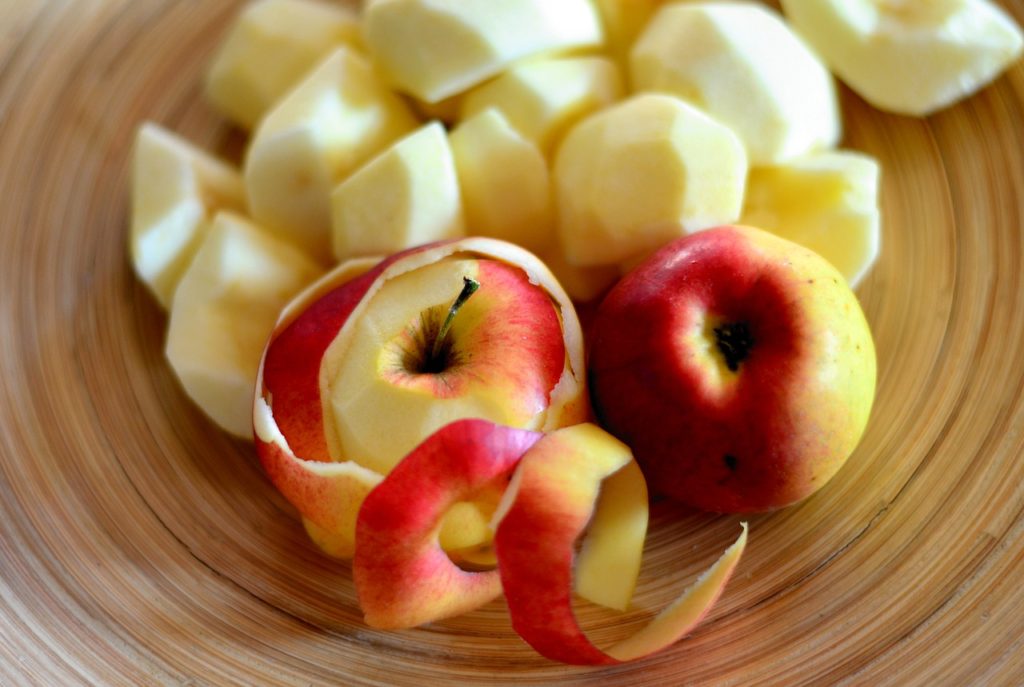 SLICED FUJI APPLES